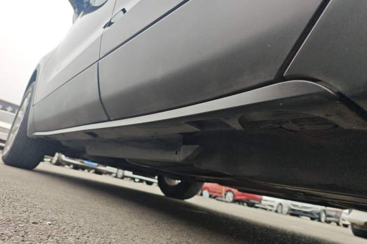 Used Buick Envision 2020 20T Two-Wheel Drive Leading Version Left Side Sill