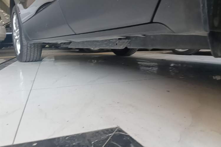 Used Buick Envision 2020 28T Four-Wheel Drive Elite Version Left Side Sill