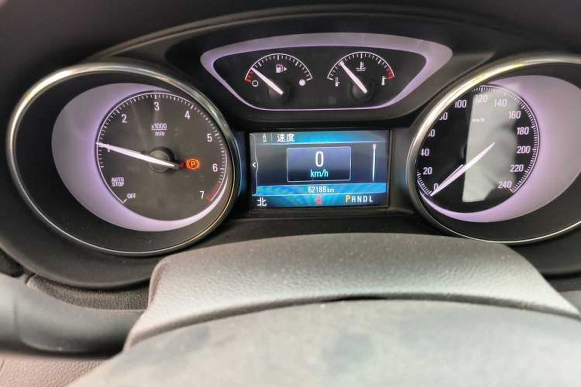 Used Buick Envision 2020 20T Two-Wheel Drive Luxury Model Odometer Close Up