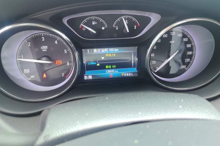 Used Buick Envision 2020 20T Two-Wheel Drive Elite Version Odometer Close Up