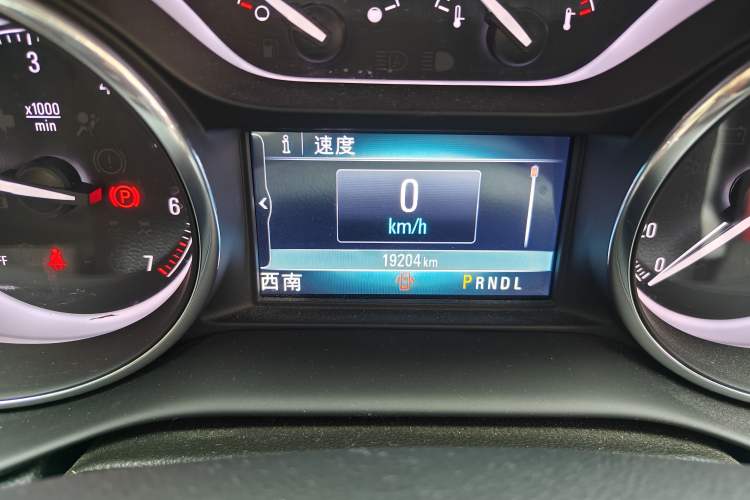 Used Buick Envision 2020 20T Two-Wheel Drive Elite Version Odometer Close Up