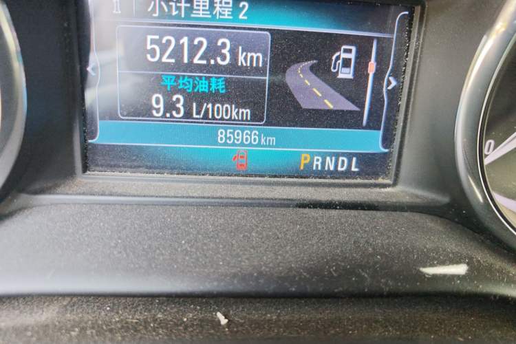 Used Buick Envision 2020 20T Two-Wheel Drive Elite Version Odometer Close Up