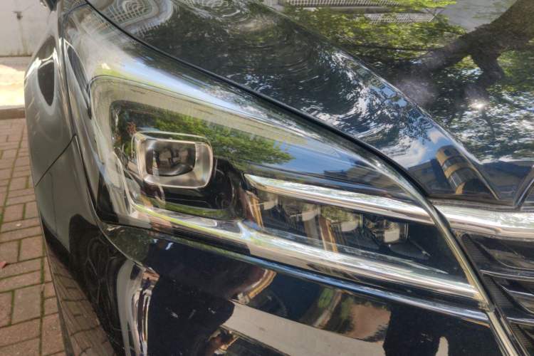 Used Buick Envision 2020 28T Four-Wheel Drive Elite Version Right Front Headlight