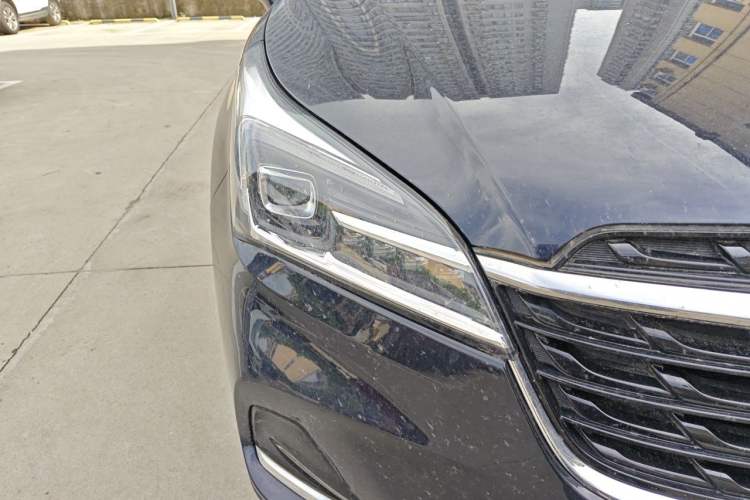 Used Buick Envision 2020 20T Two-Wheel Drive Elite Version Right Front Headlight