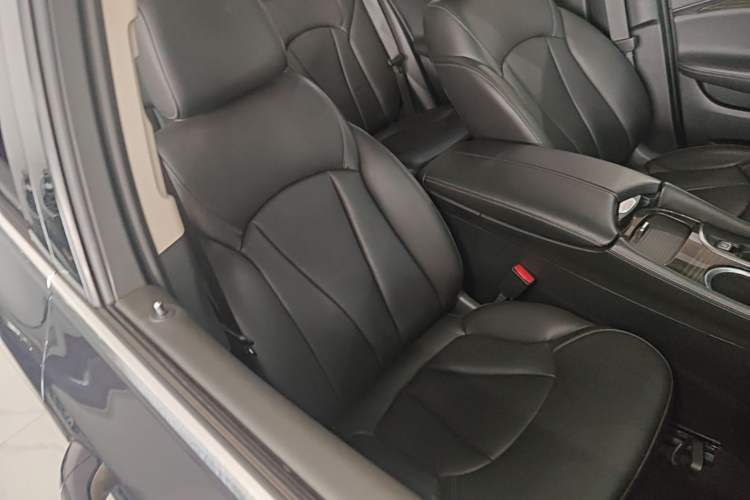 Used Buick Envision 2020 20T Two-Wheel Drive Elite Version Right Front Seat
