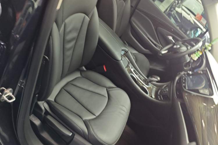 Used Buick Envision 2020 20T Two-Wheel Drive Elite Version Right Front Seat