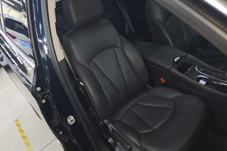 Used Buick Envision 2020 20T Two-Wheel Drive Elite Version Right Front Seat