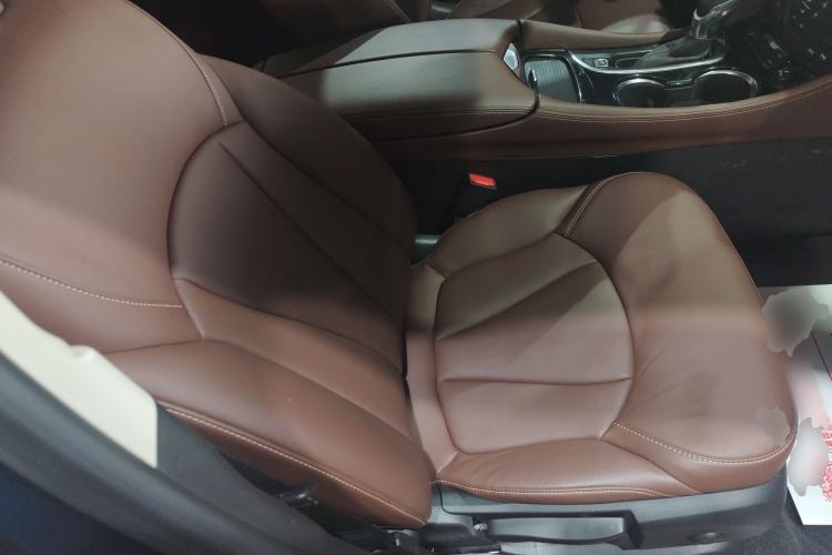 Used Buick Envision 2020 28T Four-Wheel Drive Elite Version Right Front Seat