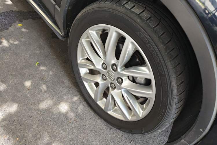 Used Buick Envision 2020 28T Four-Wheel Drive Elite Version Right Front Wheel Hub