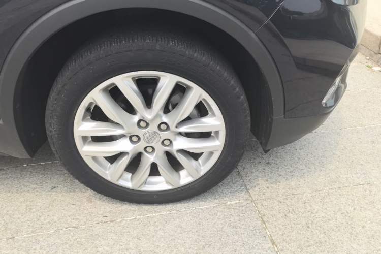 Used Buick Envision 2020 28T Four-Wheel Drive Elite Version Right Front Wheel Hub