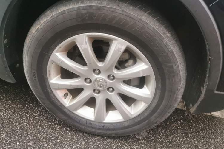 Used Buick Envision 2020 20T Two-Wheel Drive Leading Version Right Front Wheel Hub