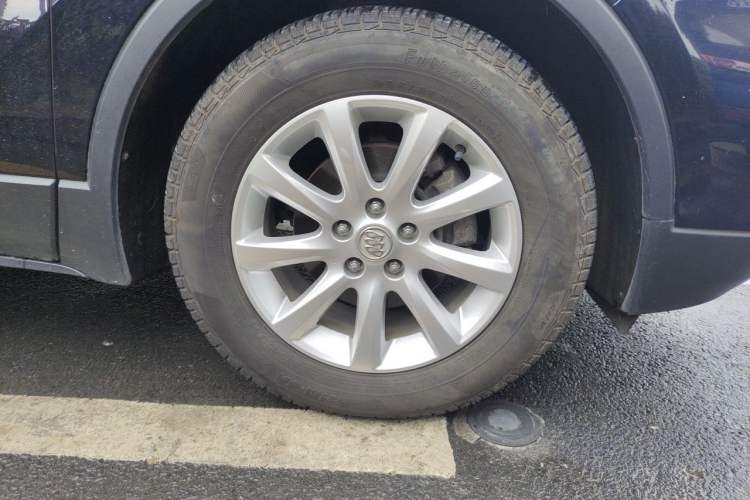 Used Buick Envision 2020 20T Two-Wheel Drive Elite Version Right Front Wheel Hub