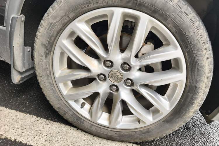 Used Buick Envision 2020 28T Four-Wheel Drive Elite Version Right Front Wheel Hub