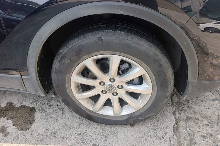 Used Buick Envision 2020 20T Two-Wheel Drive Luxury Model Right Front Wheel Hub