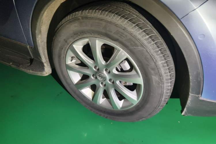 Used Buick Envision 2020 20T Two-Wheel Drive Luxury Model Right Front Wheel Hub