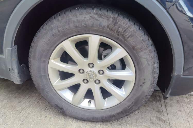 Used Buick Envision 2020 20T Two-Wheel Drive Elite Version Right Front Wheel Hub