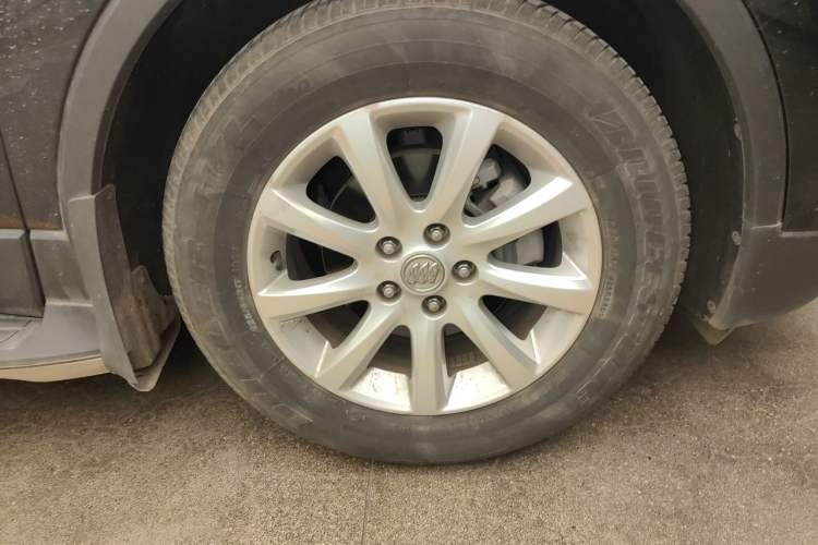 Used Buick Envision 2020 20T Two-Wheel Drive Leading Version Right Front Wheel Hub