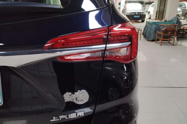 Used Buick Envision 2020 20T Two-Wheel Drive Luxury Model Right Rear Taillight