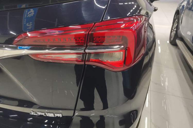 Used Buick Envision 2020 28T Four-Wheel Drive Elite Version Right Rear Taillight