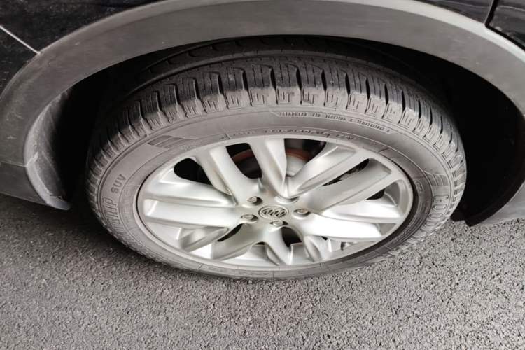 Used Buick Envision 2020 28T Four-Wheel Drive Elite Version Right Rear Wheel Hub