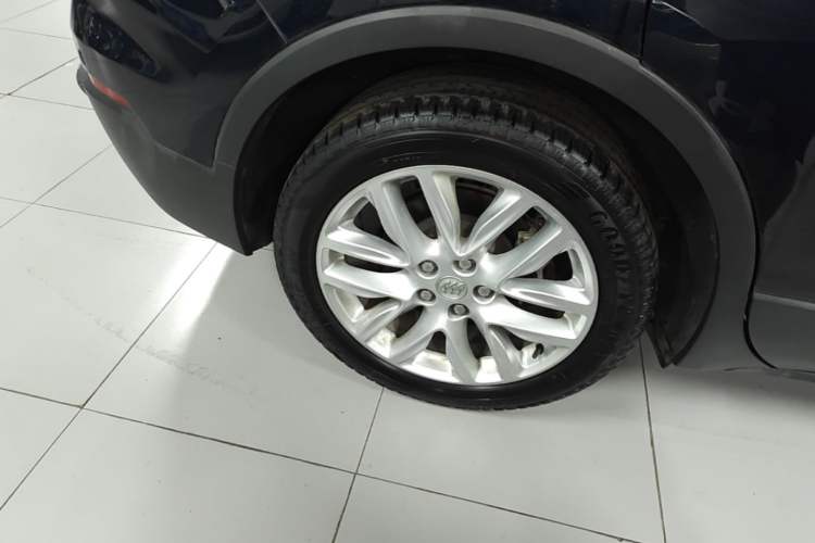 Used Buick Envision 2020 28T Four-Wheel Drive Elite Version Right Rear Wheel Hub