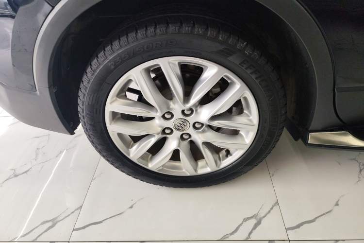 Used Buick Envision 2020 28T Four-Wheel Drive Elite Version Right Rear Wheel Hub