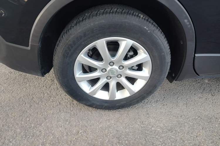 Used Buick Envision 2020 20T Two-Wheel Drive Leading Version Right Rear Wheel Hub