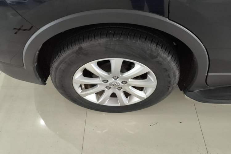 Used Buick Envision 2020 20T Two-Wheel Drive Leading Version Right Rear Wheel Hub