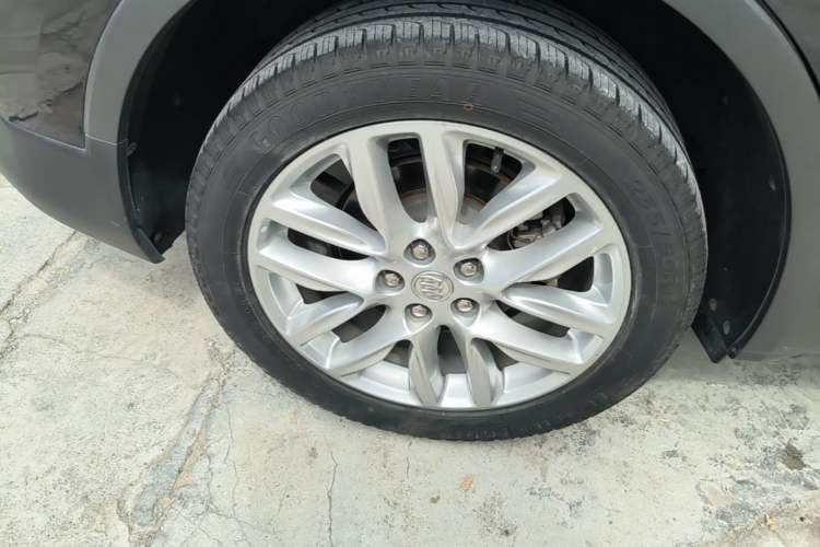 Used Buick Envision 2020 28T Four-Wheel Drive Elite Version Right Rear Wheel Hub