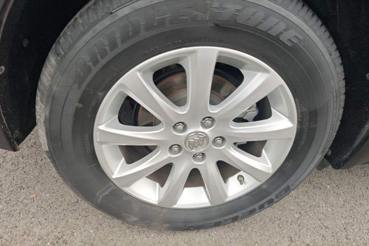 Used Buick Envision 2020 20T Two-Wheel Drive Leading Version Right Rear Wheel Hub