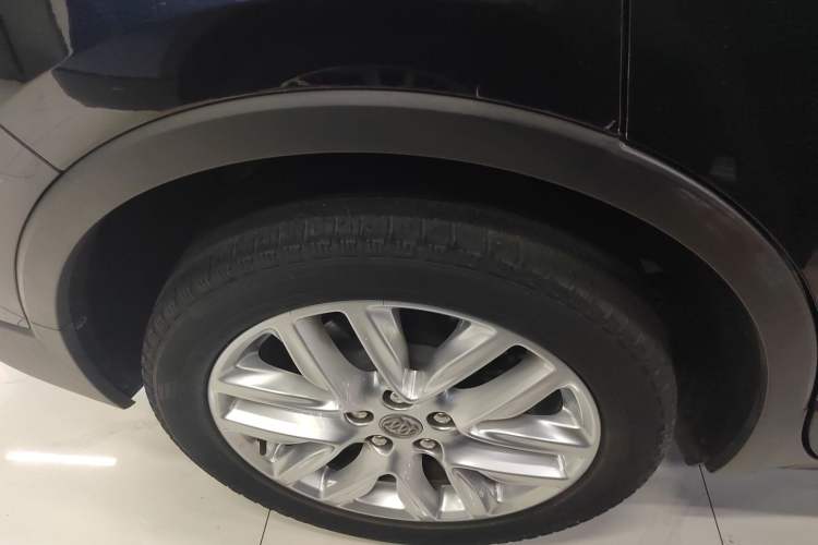 Used Buick Envision 2020 28T Four-Wheel Drive Elite Version Right Rear Wheel Hub