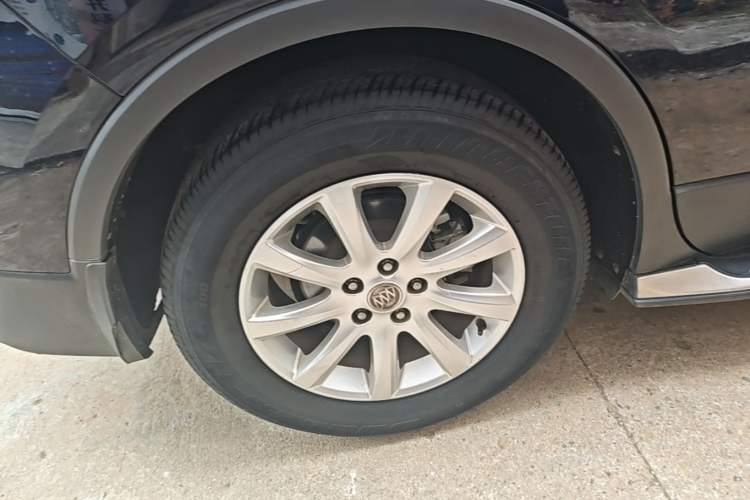 Used Buick Envision 2020 20T Two-Wheel Drive Luxury Model Right Rear Wheel Hub