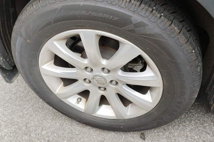 Used Buick Envision 2020 20T Two-Wheel Drive Elite Version Right Rear Wheel Hub