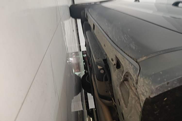 Used Buick Envision 2020 20T Two-Wheel Drive Elite Version Right Side Sill