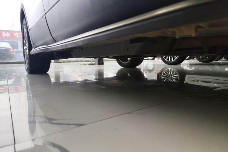 Used Buick Envision 2020 28T Four-Wheel Drive Elite Version Right Side Sill