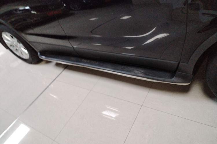 Used Buick Envision 2020 20T Two-Wheel Drive Luxury Model Right Side Sill