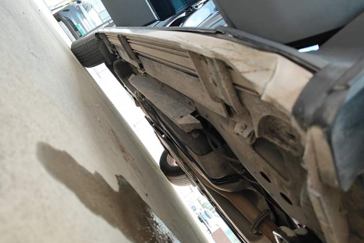Used Buick Envision 2020 20T Two-Wheel Drive Luxury Model Right Side Sill