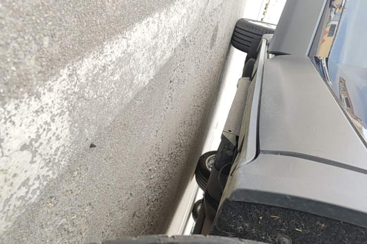 Used Buick Envision 2020 28T Four-Wheel Drive Elite Version Right Side Sill