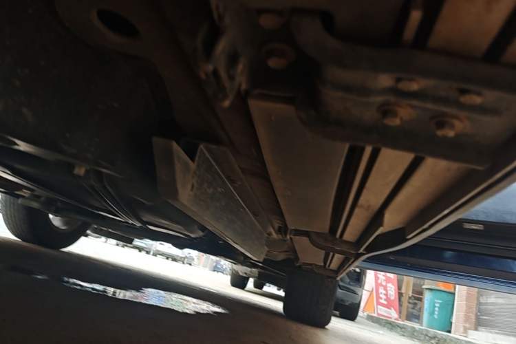 Used Buick Envision 2020 20T Two-Wheel Drive Luxury Model Right Side Sill