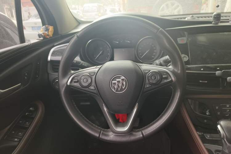 Used Buick Envision 2020 20T Two-Wheel Drive Luxury Model Steering Wheel