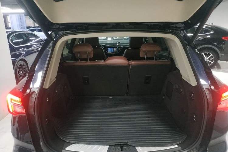 Used Buick Envision 2020 28T Four-Wheel Drive Elite Version Trunk