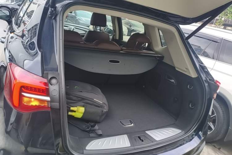 Used Buick Envision 2020 28T Four-Wheel Drive Elite Version Trunk