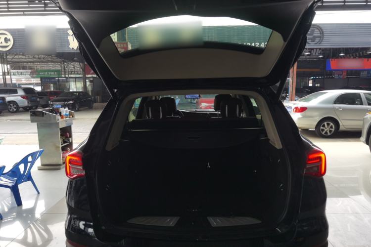 Used Buick Envision 2020 20T Two-Wheel Drive Luxury Model Trunk