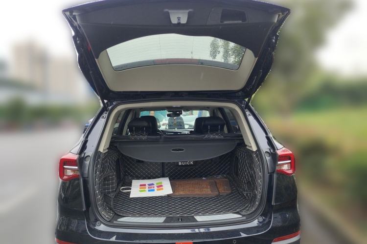 Used Buick Envision 2020 20T Two-Wheel Drive Elite Version Trunk