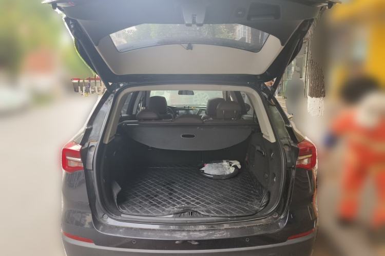 Used Buick Envision 2020 20T Two-Wheel Drive Luxury Model Trunk