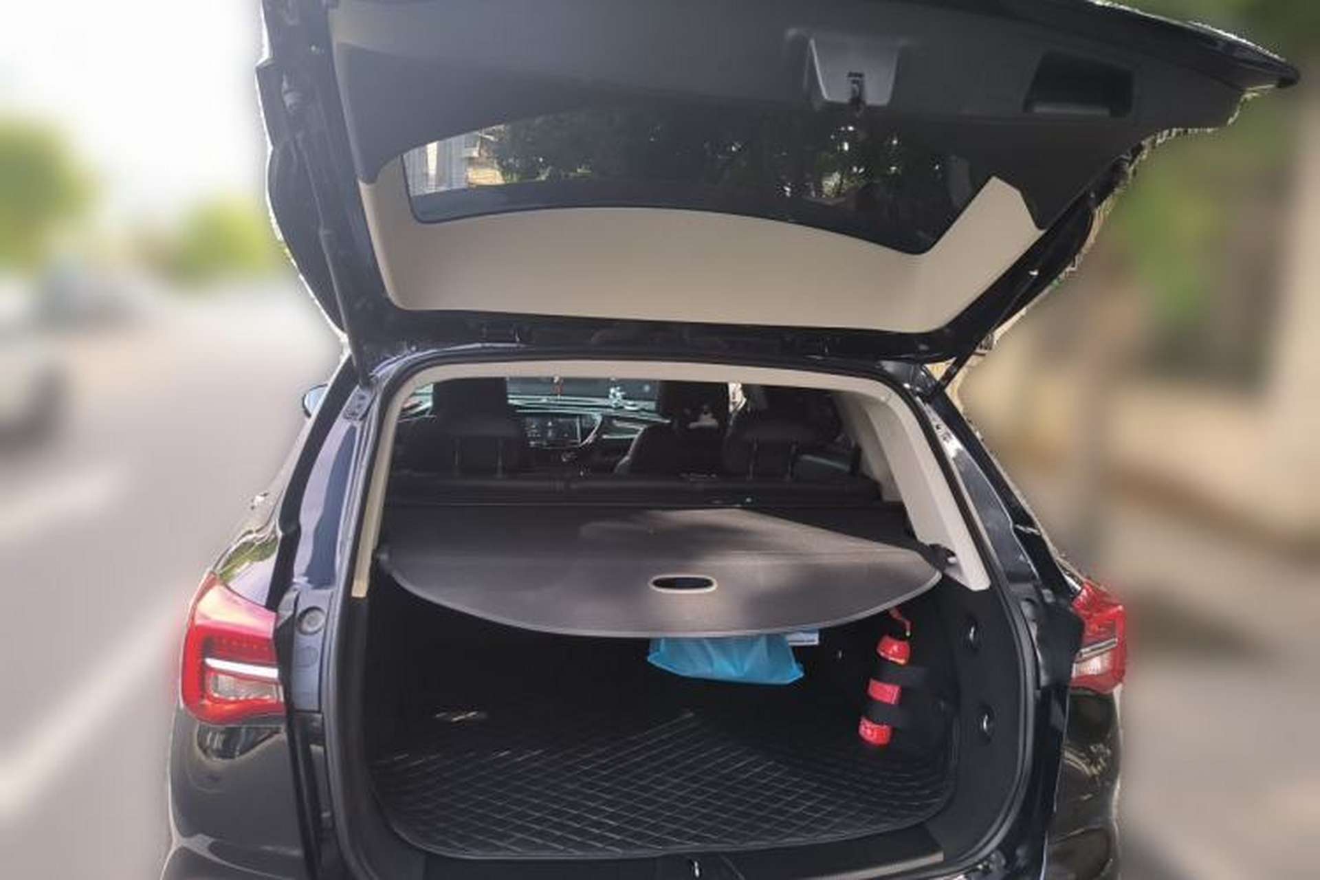 Used Buick Envision 2020 20T Two-Wheel Drive Elite Version Trunk