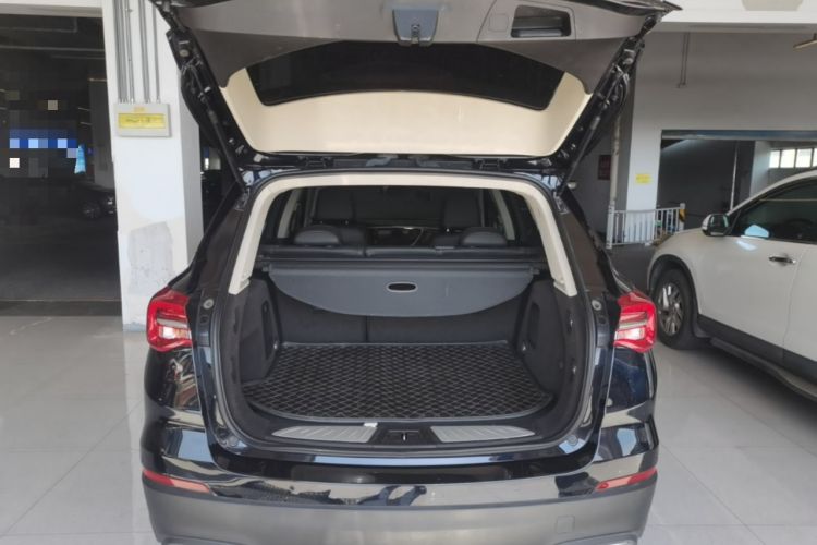 Used Buick Envision 2020 20T Two-Wheel Drive Elite Version Trunk