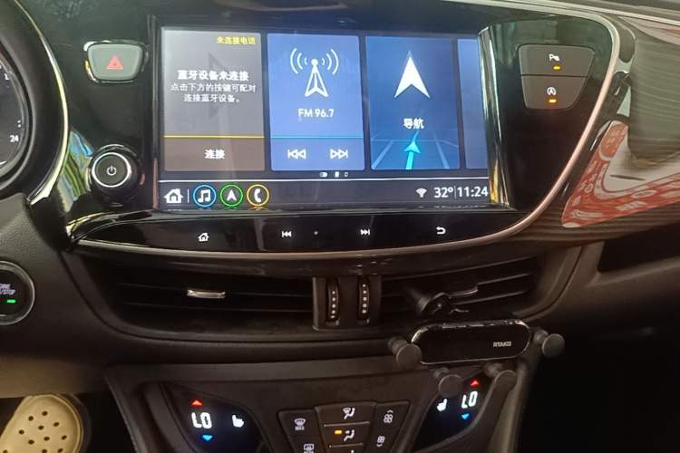 Used Buick Envision 2020 20T Two-Wheel Drive Elite Version Audio And AC Panel