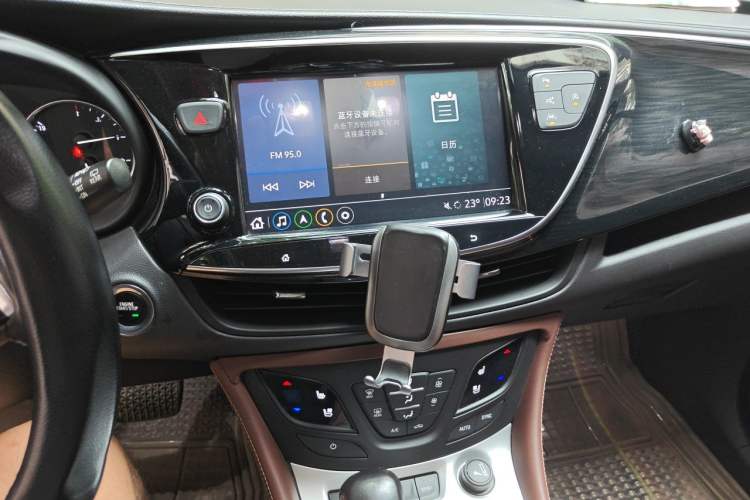 Used Buick Envision 2020 28T Four-Wheel Drive Luxury Version Audio And AC Panel