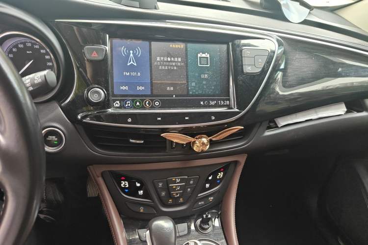 Used Buick Envision 2020 20T Two-Wheel Drive Luxury Model Audio And AC Panel